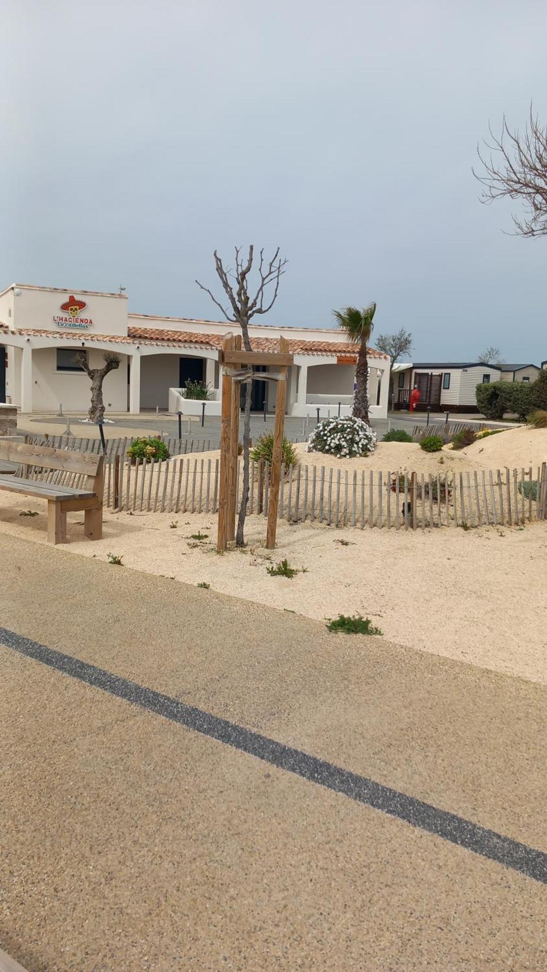 Mobil Home Le Castellas Bertrand /Stehlin Sète Eksteriør bilde
