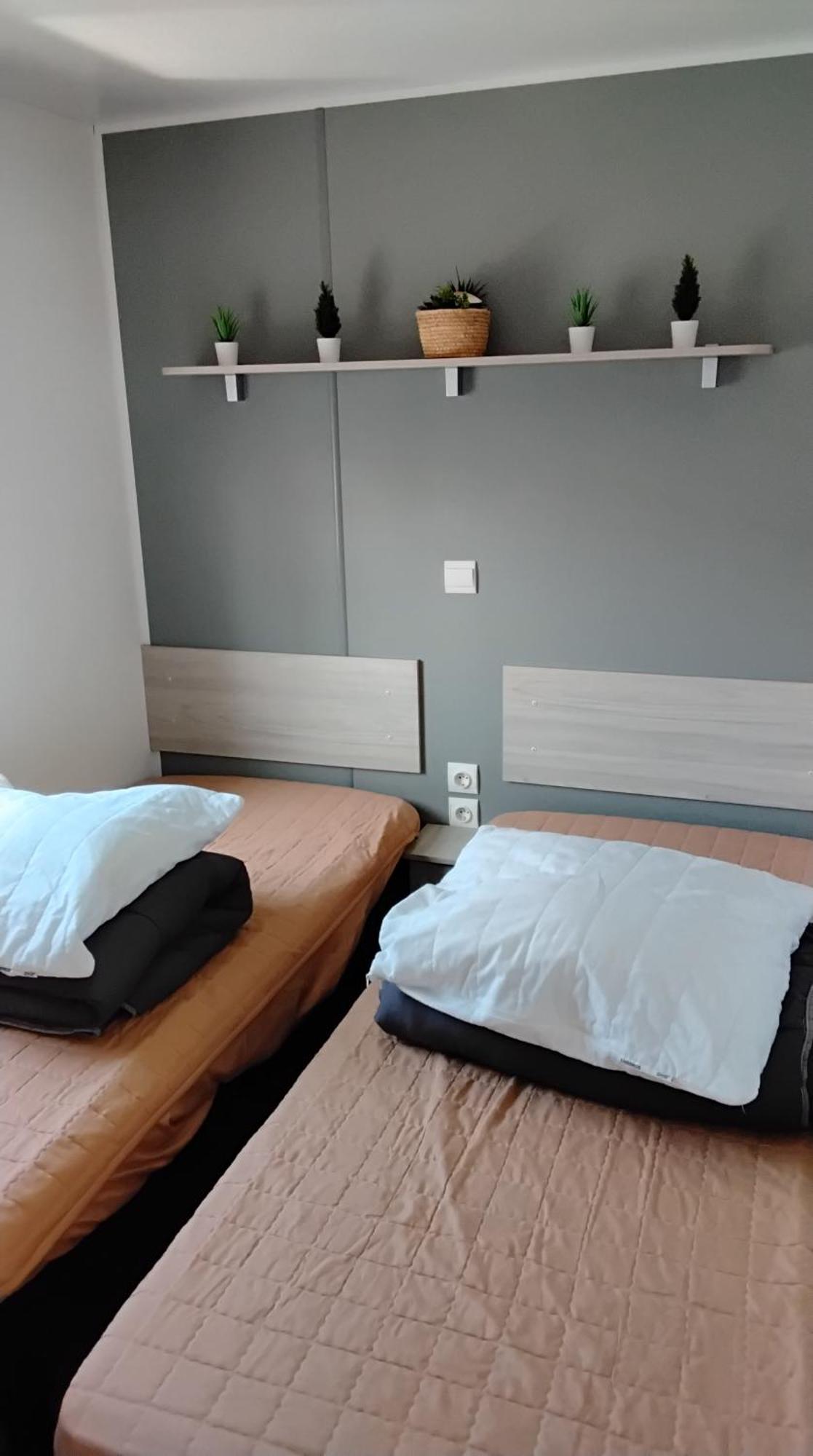 Mobil Home Le Castellas Bertrand /Stehlin Sète Eksteriør bilde